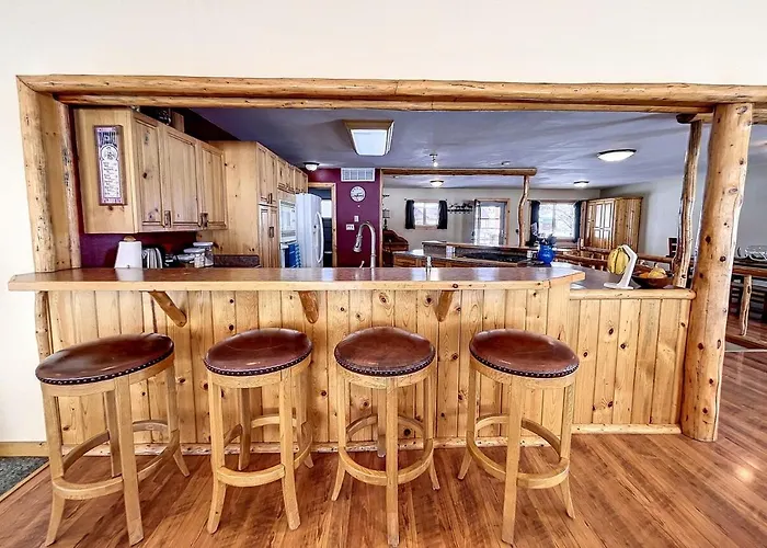 Relaxing Mountain View, 5 Bdr Sleeps 11, 4400 Sqft *