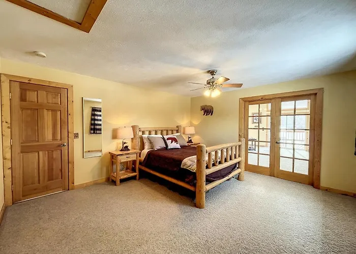 Relaxing Mountain View, 5 Bdr Sleeps 11, 4400 Sqft *