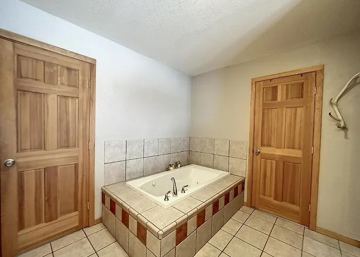 Ferienhaus Relaxing Mountain View, 5 Bdr Sleeps 11, 4400 Sqft