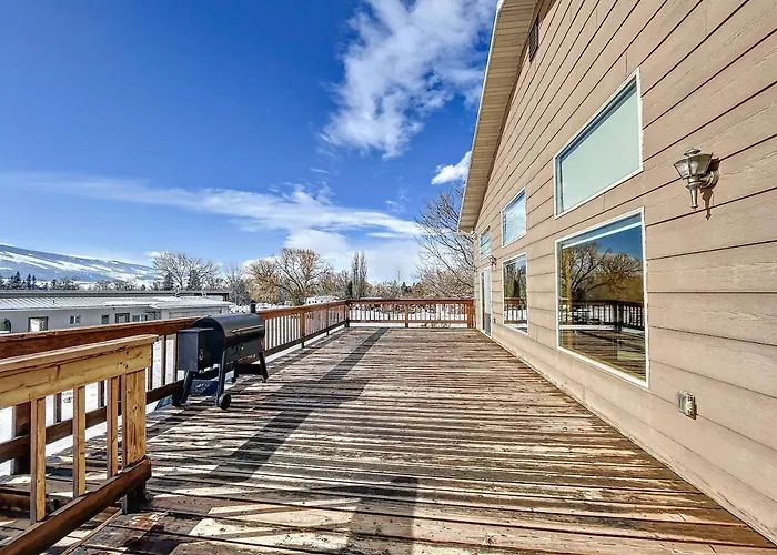 Relaxing Mountain View, 5 Bdr Sleeps 11, 4400 Sqft *